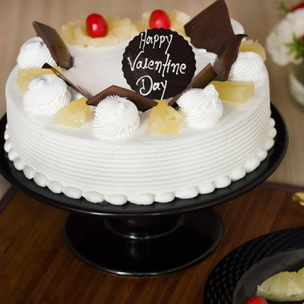 Valentine-Pineapple-Cake